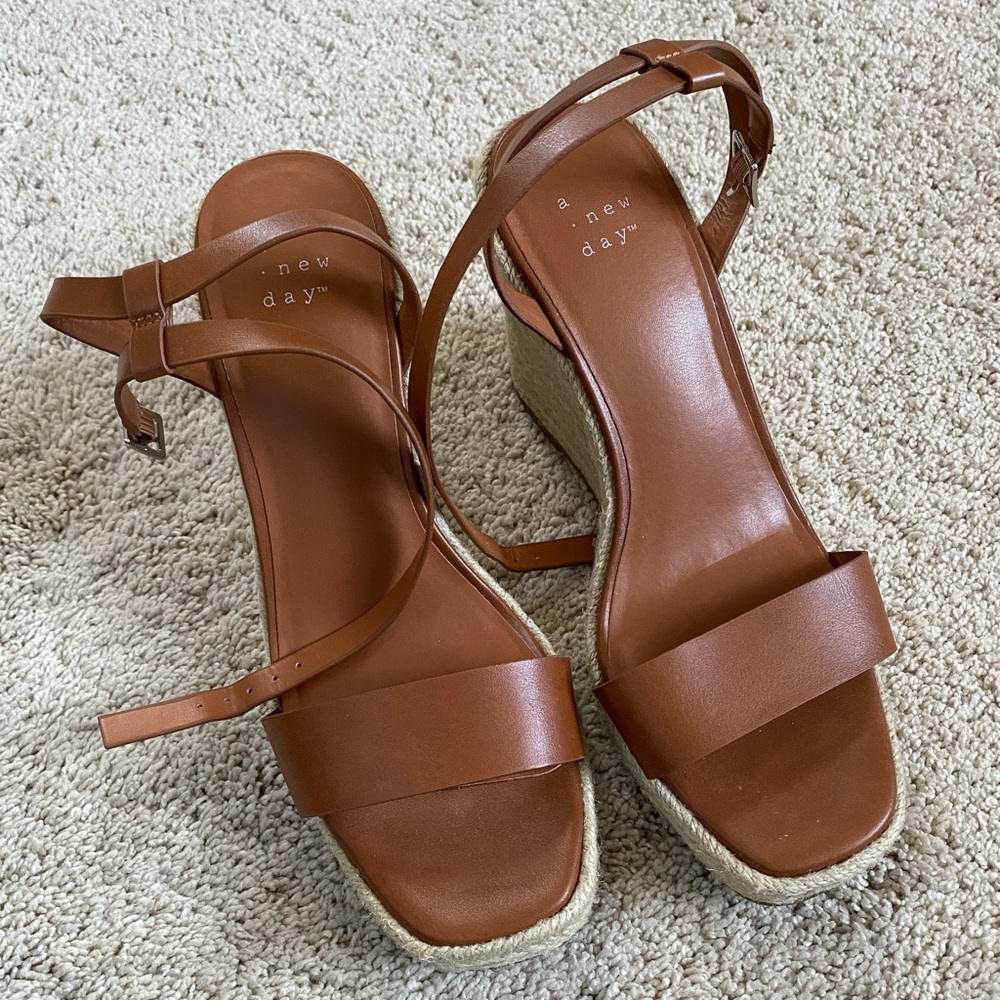 Womens size 7.5 espadrilles shoes